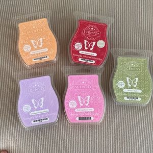 Bundle of scentsy wax cubes